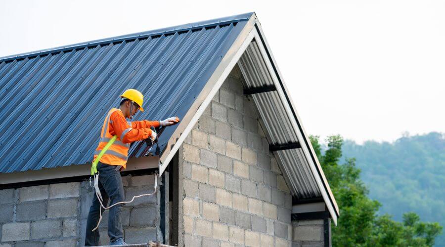 Professional residential roofers in Beacon, IA